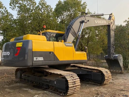 Second hand Volvo excavator EC240 tracked excavator from Shanghai, China