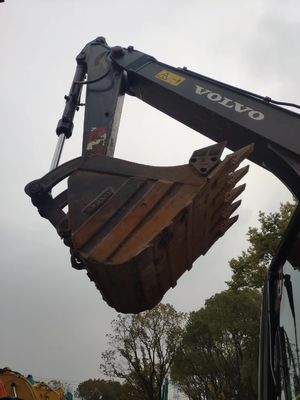 Crawler type second-hand Volvo excavator EC80D from China