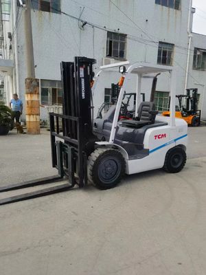 Used diesel forklift with a 3-ton load capacity TCM internal combustion forklift