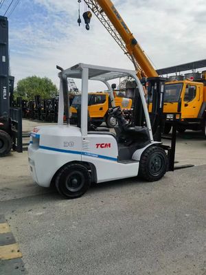 Used diesel forklift with a 3-ton load capacity TCM internal combustion forklift