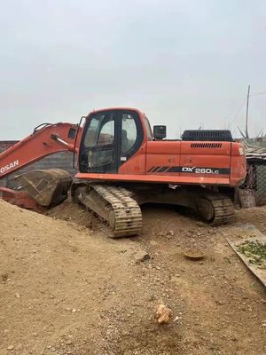 second-hand Doushan excavator DX260LC large excavator low-priced export