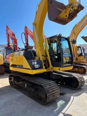 Used Simitomo Excavator , Well Maintained And In Good Condition Available Now