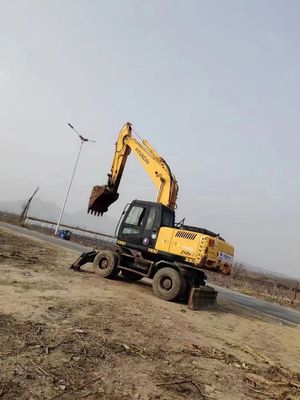 Hyundai Wheeled Excavator Available For A Good Price And In Great Condition
