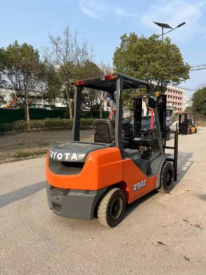 3 tons of second-hand Toyota diesel forklift, Toyota Forklift 8FD30