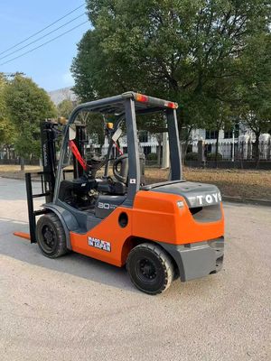 3 tons of second-hand Toyota diesel forklift, Toyota Forklift 8FD30