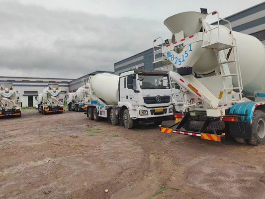 Chinese second-hand SHACMAN concrete mixer truck