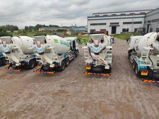 Chinese second-hand SHACMAN concrete mixer truck