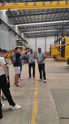 Crawler-Type Shantui SD32 Bulldozer , 20 Ton Bulldozer , 40 Ton Bulldozer
