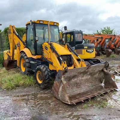 JCB 3CX Backhoe Loader Is A Powerful Construction Machinery