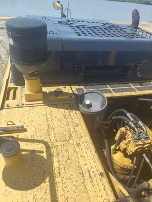 Well Maintained Komatsu 520 Available For  Whoever Wants A Serious Excavator