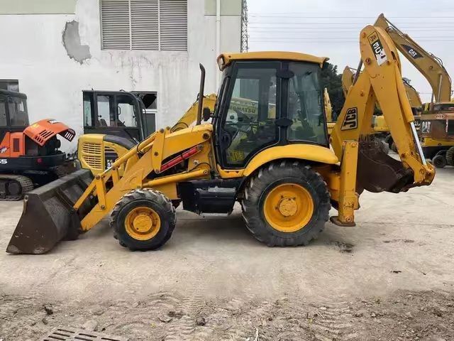 Used JCB Backhoe Loader Is A Multifunctional Construction Machinery From China
