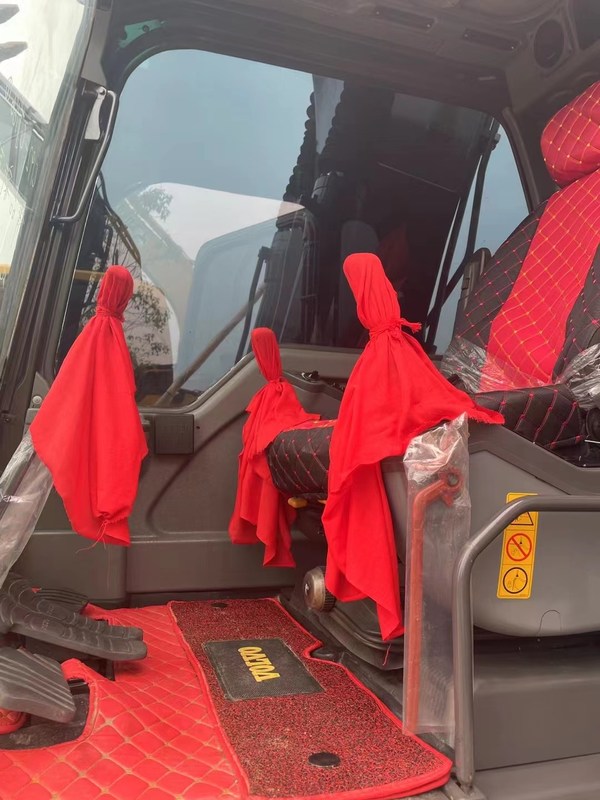 중고용 EC140 발굴기 중고형입니다