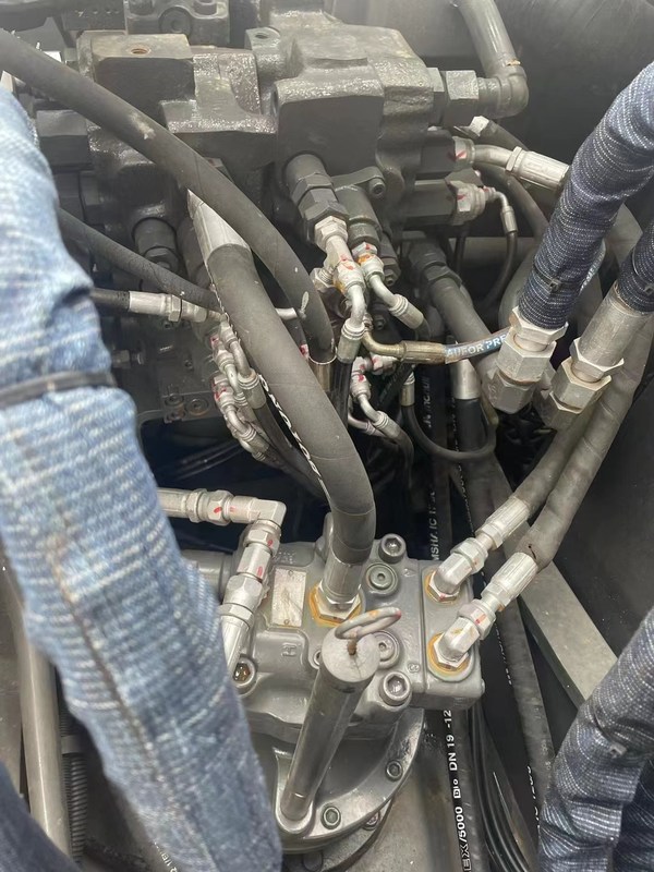 중고용 EC140 발굴기 중고형입니다