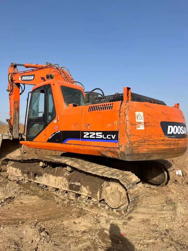 Used Doosan DH225 Excavator For Sale Powerful Compact Design