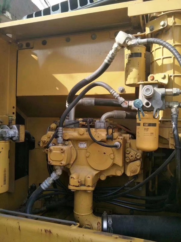 아주 좋은 상태, 짧은 시간으로 판매되는 Cat320 발굴기