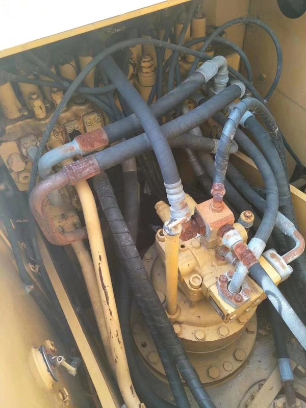 아주 좋은 상태, 짧은 시간으로 판매되는 Cat320 발굴기