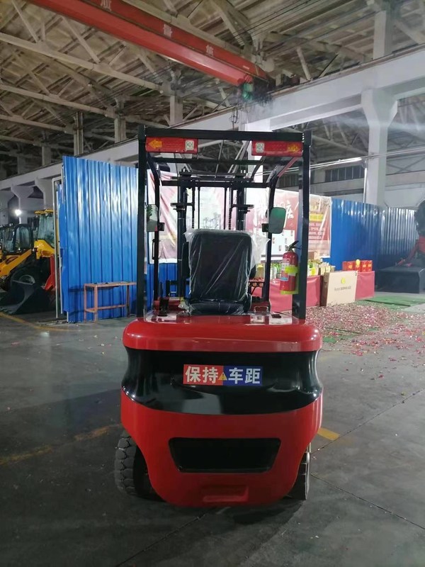 신형 소형 디젤 포크리프트와 신형 소형 전기 포크리프트