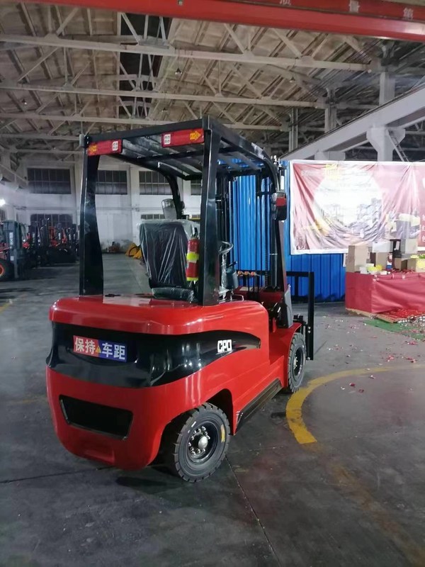 신형 소형 디젤 포크리프트와 신형 소형 전기 포크리프트