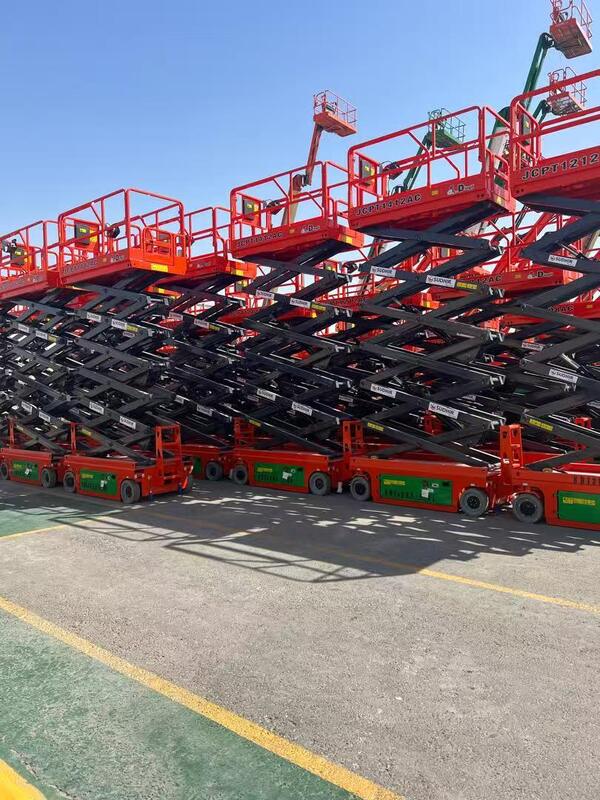 접이식 고고도 작업 플랫폼, 실내 건설 및 외벽 작업에 사용