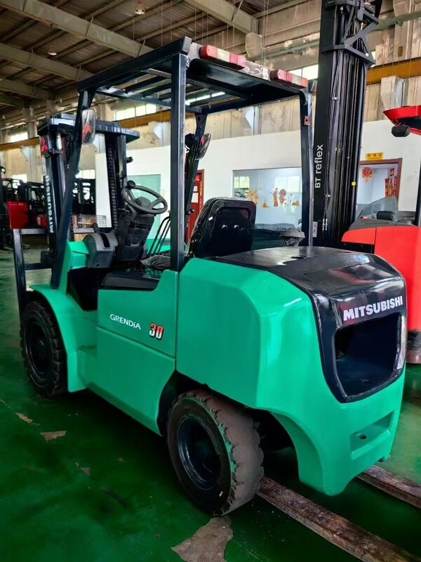 Mitsubishi FD25 FD30 3ton Used Forklift Secondhandl Forklift low price Good Working Condition 2 Mast 3 Stages